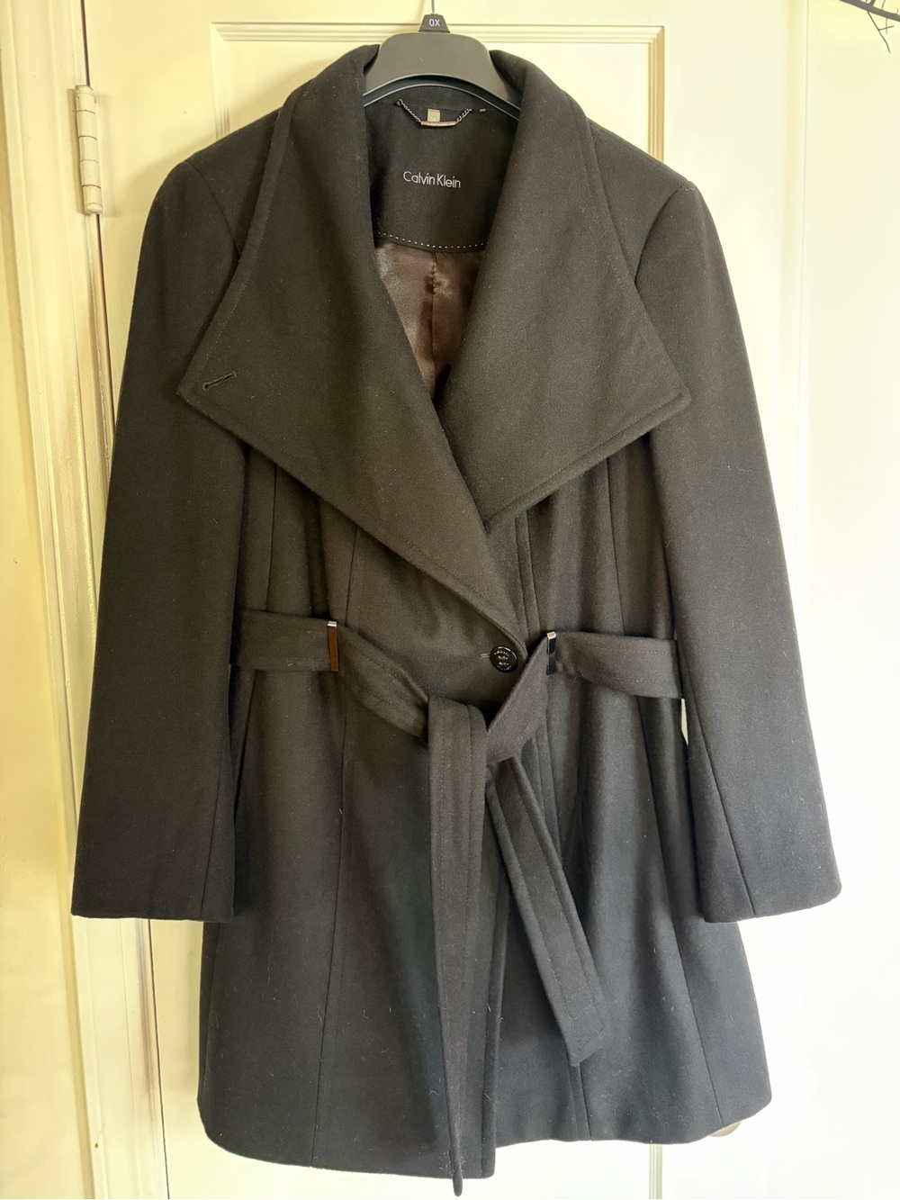 Calvin Klein Women's Black Belted Wool Blend Coat. Size 0X. New without tags.